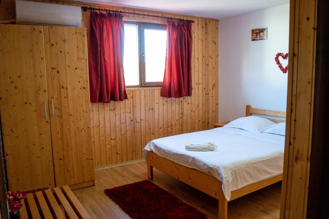 Casa Karol Hotel Vama Veche Eksteriør billede