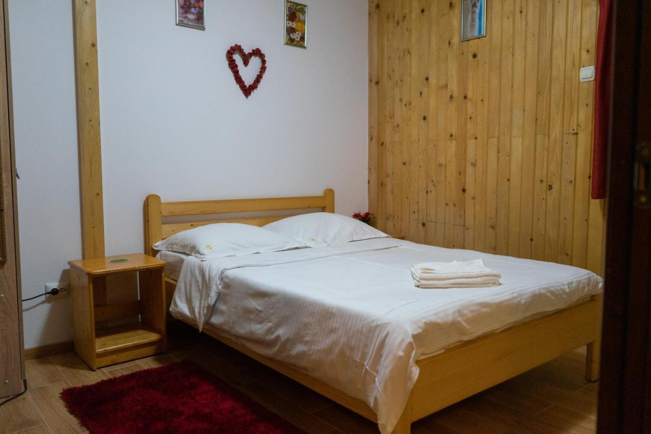 Casa Karol Hotel Vama Veche Eksteriør billede