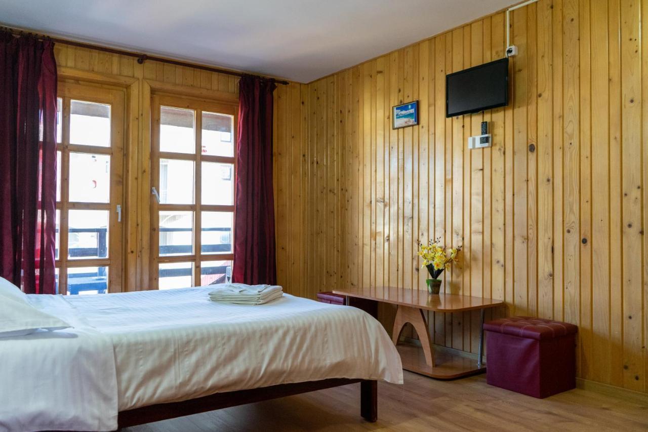 Casa Karol Hotel Vama Veche Eksteriør billede